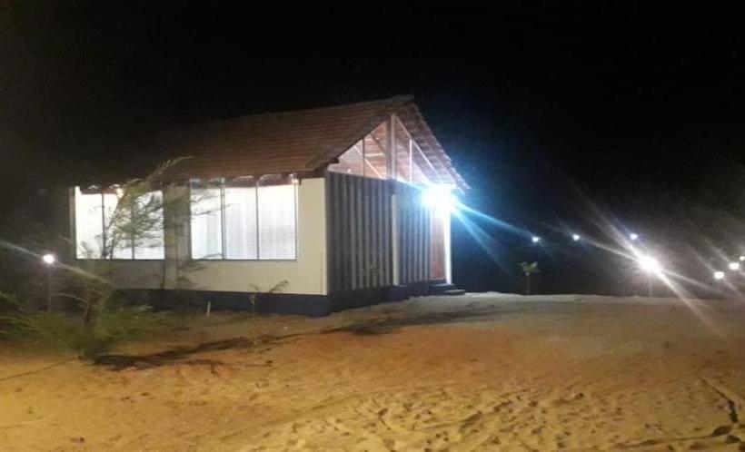 5 Mile Beach Resort