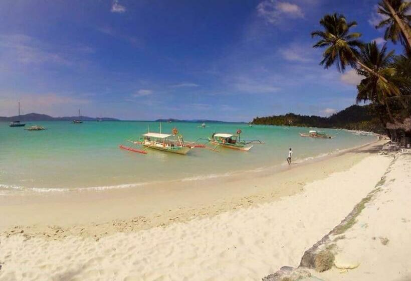 הוסטל Aquarius   Port Barton