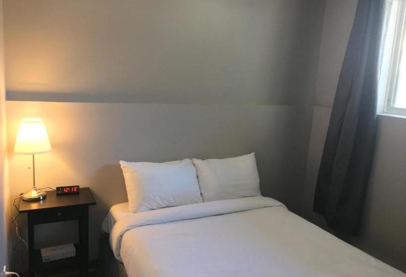 호스텔 Auberge Valcartier