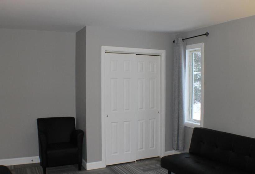 호스텔 Auberge Valcartier