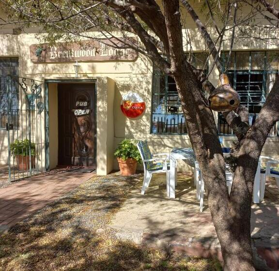 הוסטל Brentwood Lodge