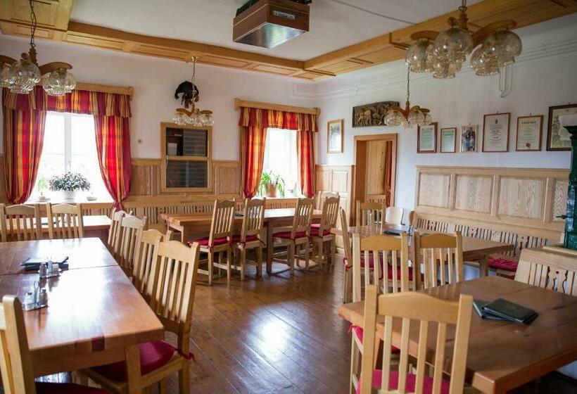 فندق صغير Buschenschank Ofnerpeter