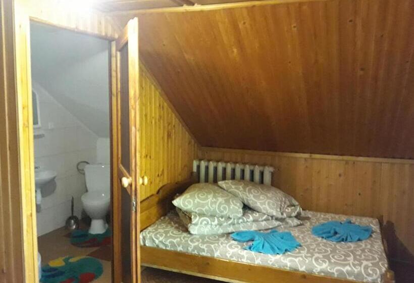 فندق صغير Dzherelo