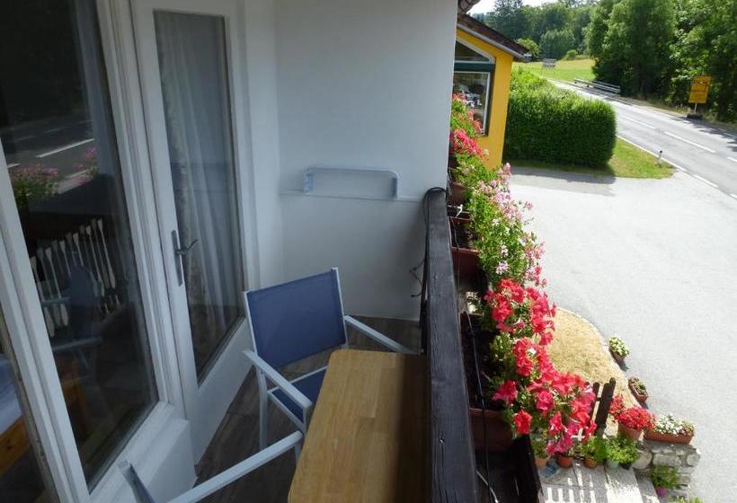 فندق صغير Gailtal Inn