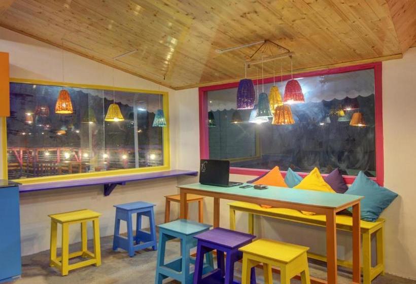 호스텔 Gostops Naggar Rooms & Dorms