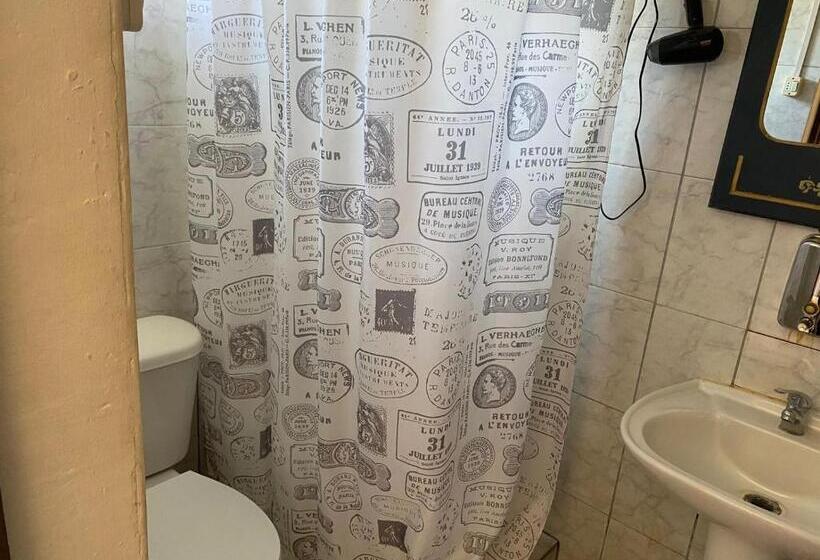 הוסטל Hostal Radal Molina