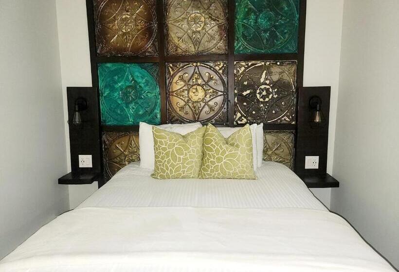 فندق صغير Heart & Hops Brewery Suites