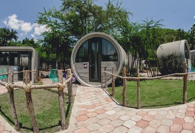 הוסטל Kubhotel By El Rollo