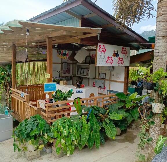 ユースホステル Mil's Hillside Tourist Inn