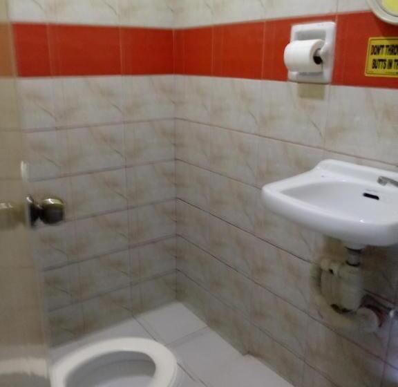 ユースホステル Mil's Hillside Tourist Inn