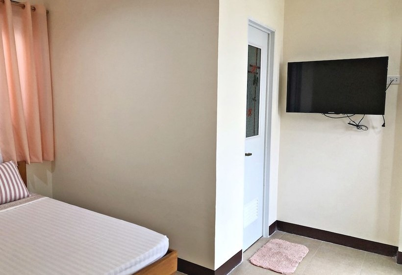 هاستل Racadisson Tourist Inn