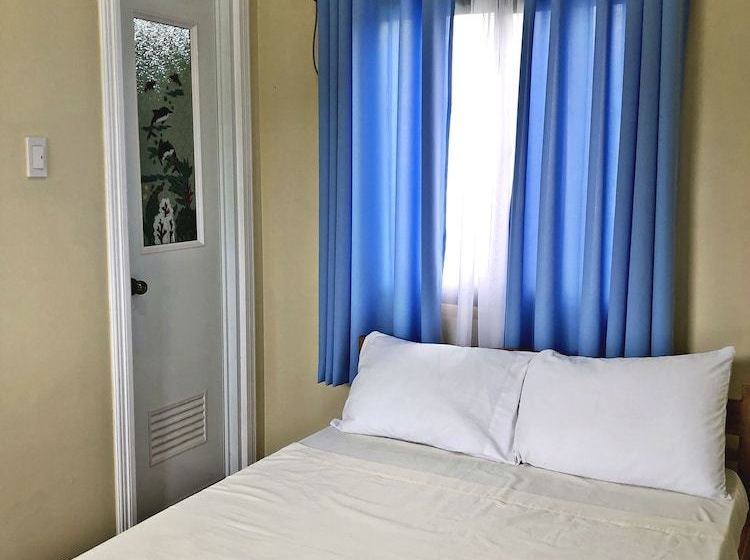 هاستل Racadisson Tourist Inn