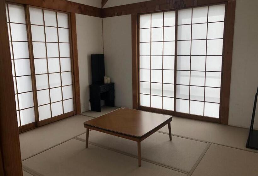 ユースホステル Shiraishi Island International Villa