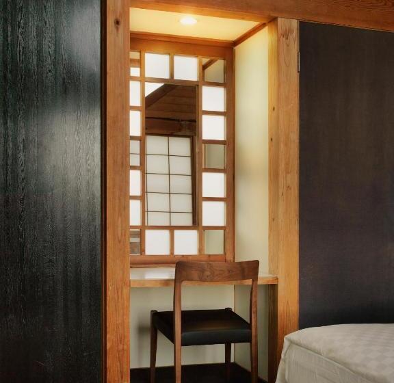 ユースホステル Shiraishi Island International Villa