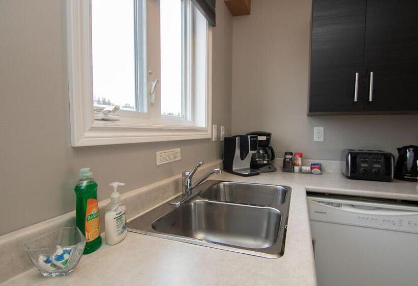 Общежитие The Killick Inn & Suites