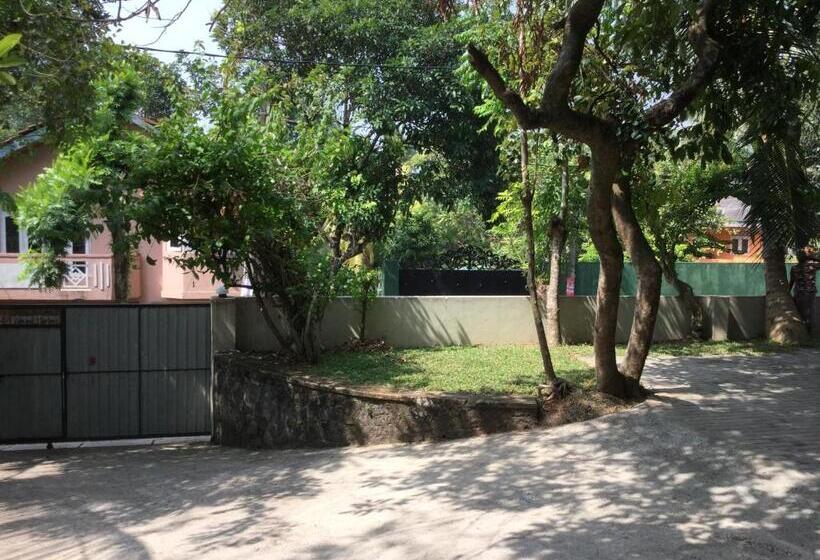 住宿加早餐  Avondale Colombo