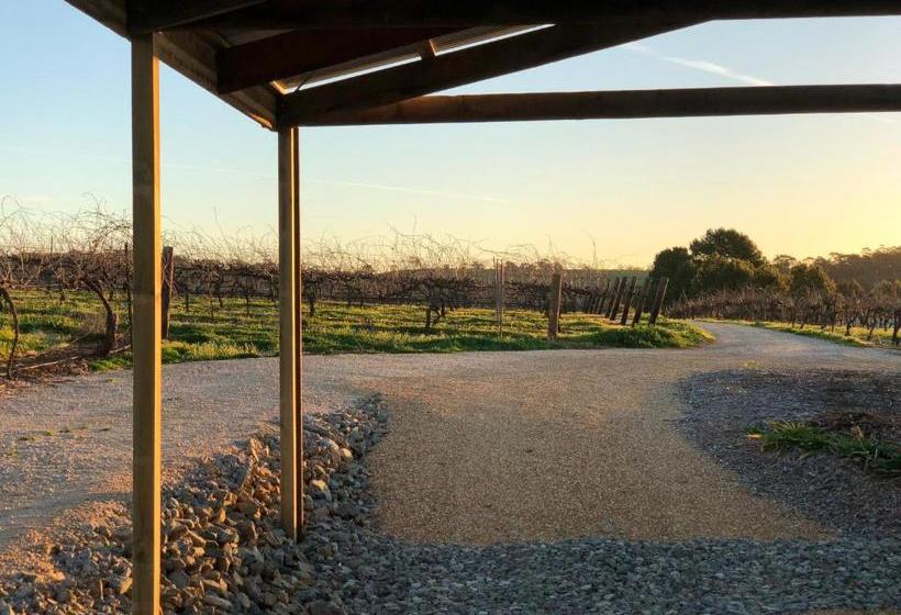 住宿加早餐  Bed In A Shed Too