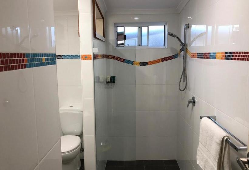 住宿加早餐  Bed In A Shed Too