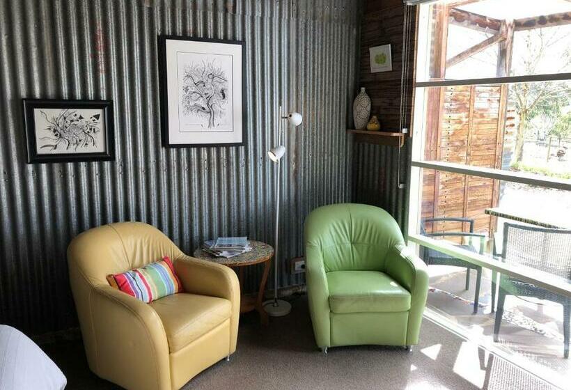 住宿加早餐  Bed In A Shed Vineyard Stay