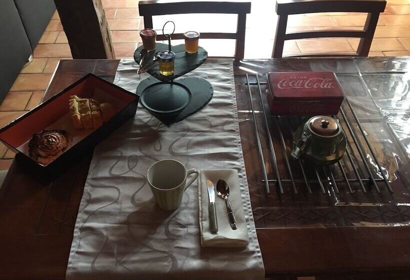 Bed and Breakfast Campagn Art