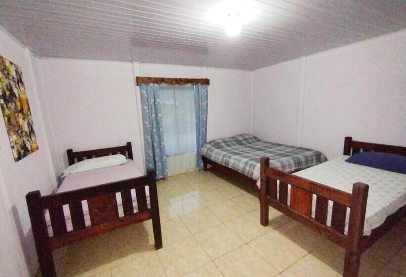 تختخواب و صبحانه Hospedaje Luis & Ana