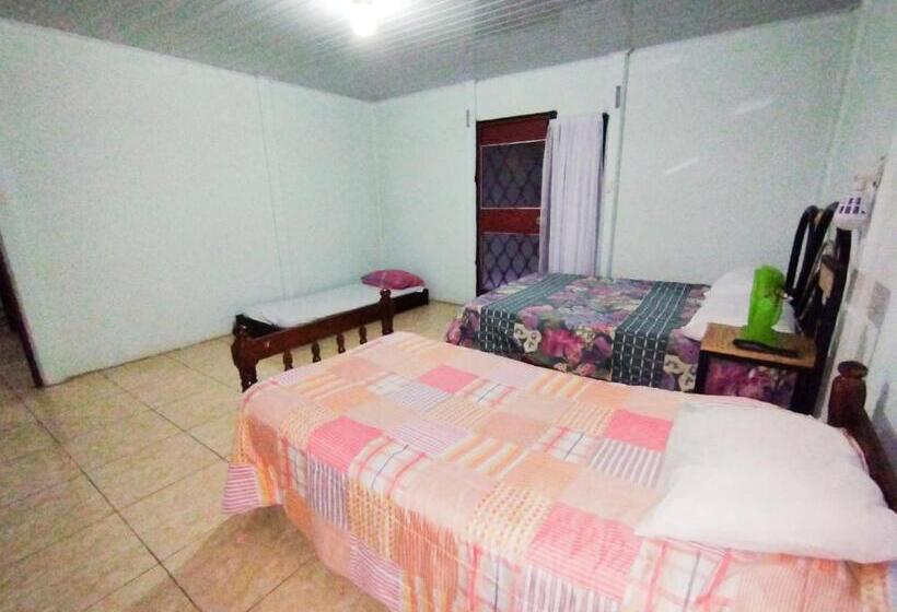 تختخواب و صبحانه Hospedaje Luis & Ana