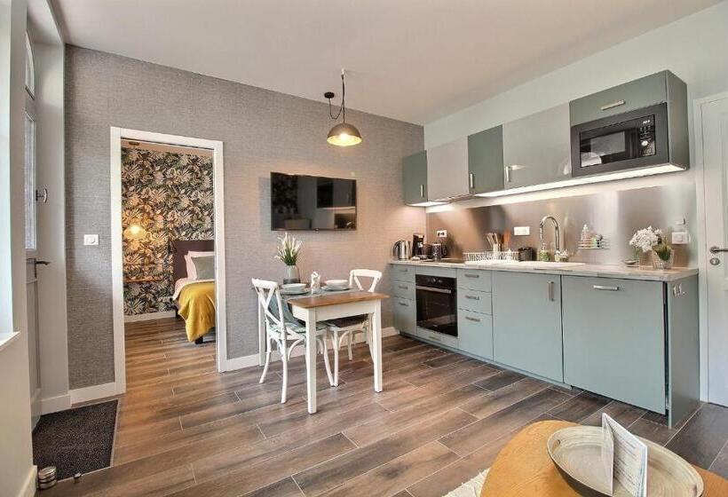 مبيت وإفطار La Cotentine Maison D Hôtes