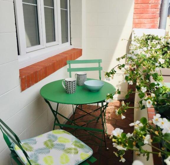 مبيت وإفطار La Cotentine Maison D Hôtes