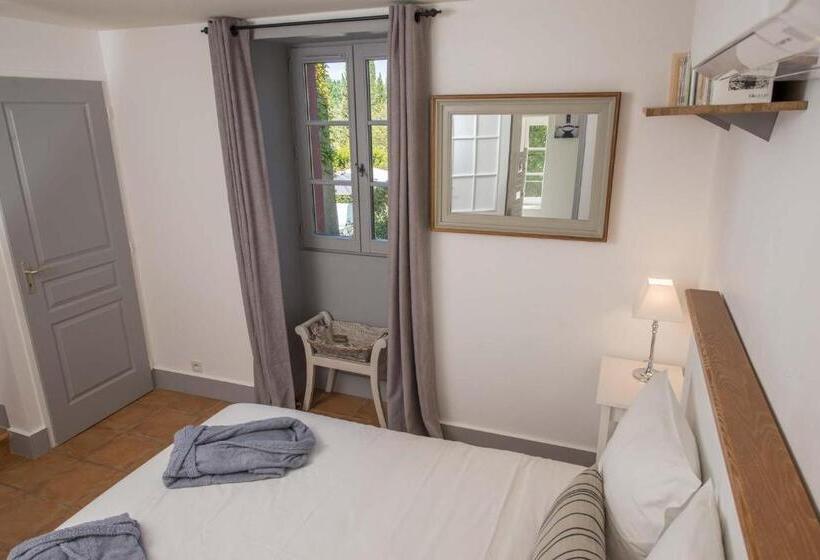 مبيت وإفطار La Demeure De Cybele   Chambres D Hôtes En Drôme Provençale