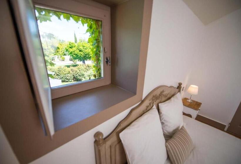 مبيت وإفطار La Demeure De Cybele   Chambres D Hôtes En Drôme Provençale