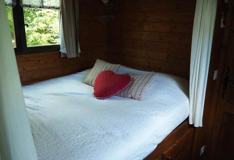 Bed and Breakfast La Roulotte Des Mousquetaires
