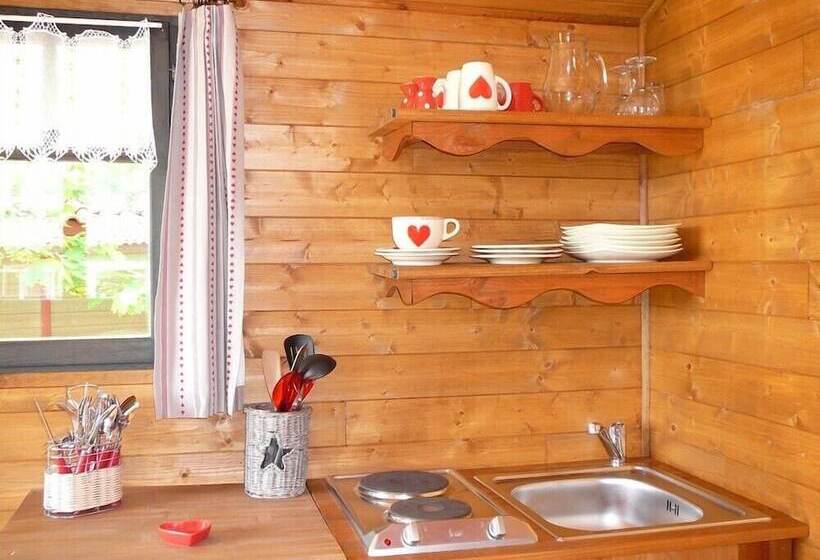 Bed and Breakfast La Roulotte Des Mousquetaires