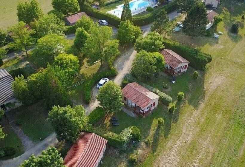 Bed and Breakfast La Roulotte Des Mousquetaires