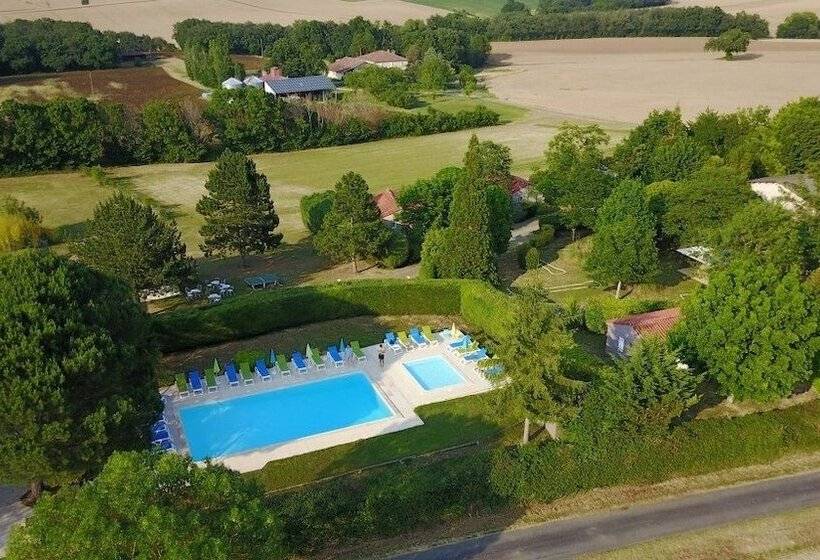 Bed and Breakfast La Roulotte Des Mousquetaires