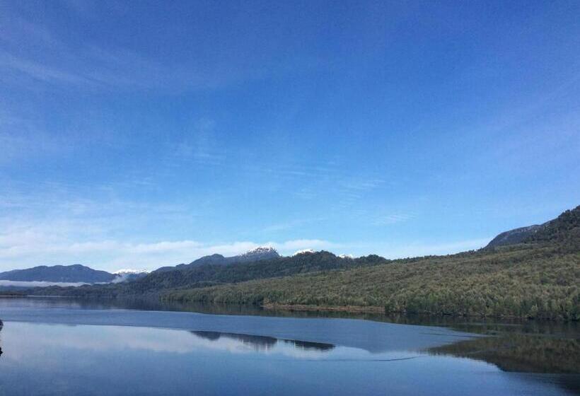 住宿加早餐 Los Mañíos Del Queulat Puyuhuapi