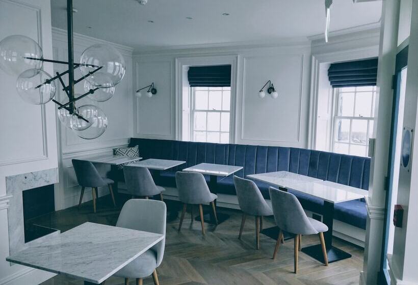 Bed and Breakfast One Shore Street