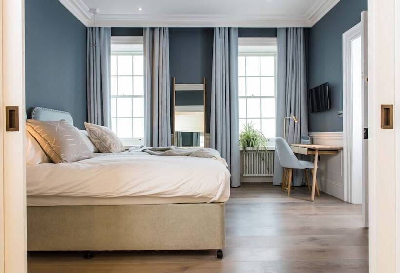 Bed and Breakfast One Shore Street