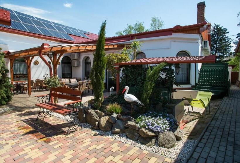 ベッドアンドブレックファースト Piros Ponty Panzió