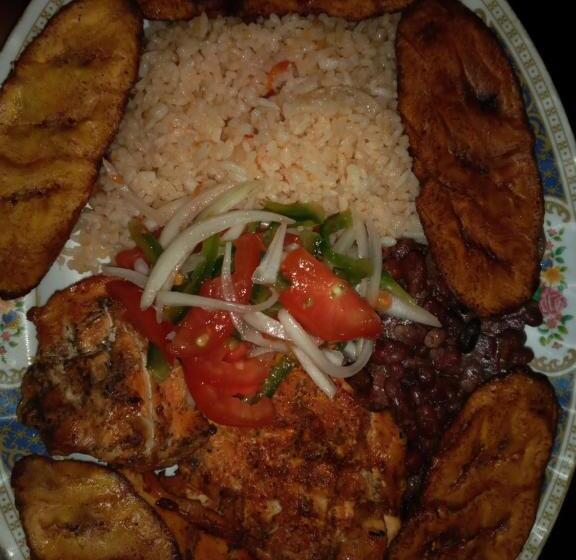 צימר Rosa's Lake Cabins