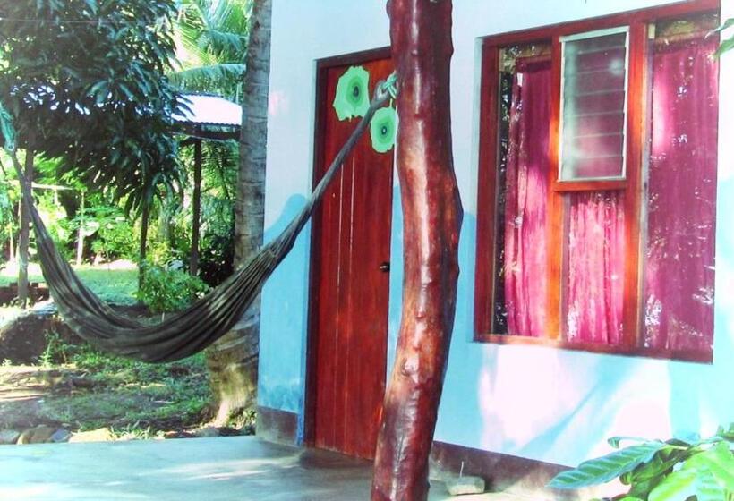 צימר Rosa's Lake Cabins