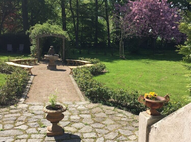 مبيت وإفطار Vita Huset På österlen