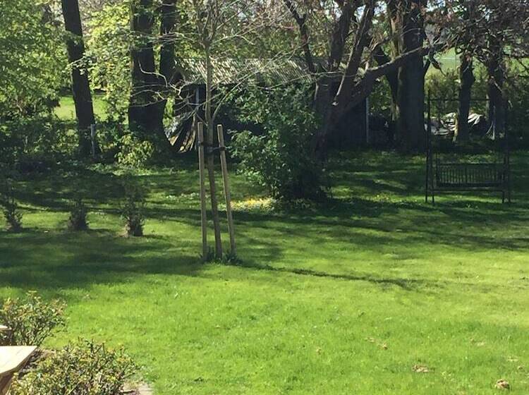 مبيت وإفطار Vita Huset På österlen