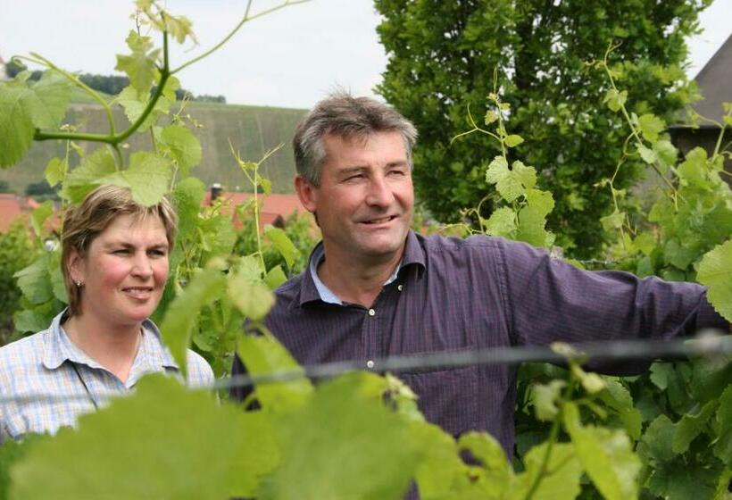 ベッドアンドブレックファースト Weingut Herbert Kram