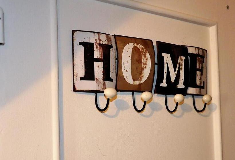 Friesen Lodge Apartments