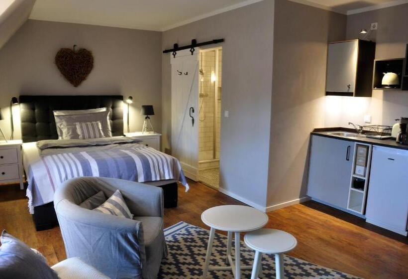 Friesen Lodge Apartments