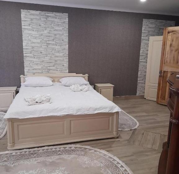 Отель Berloga Pylypets