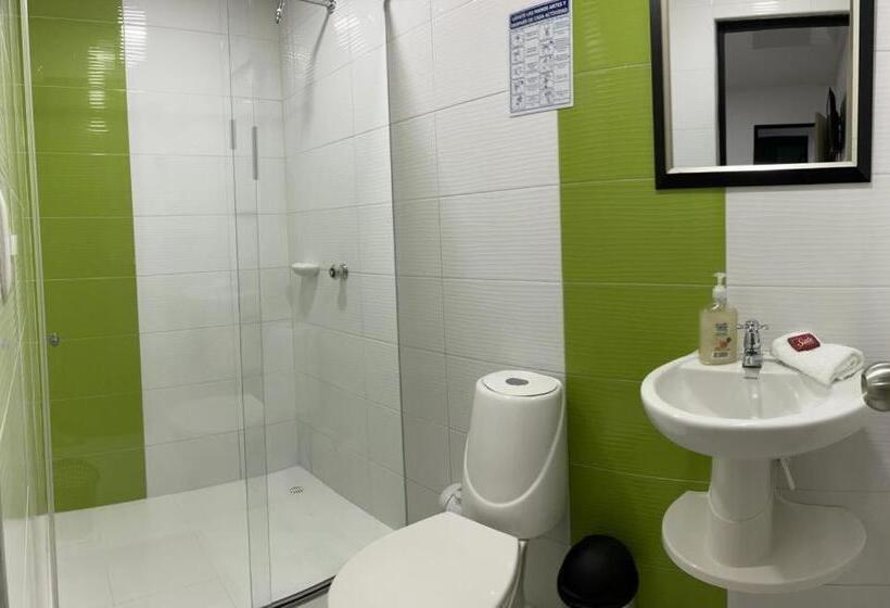 בית מלון כפרי Boutique La Riviera