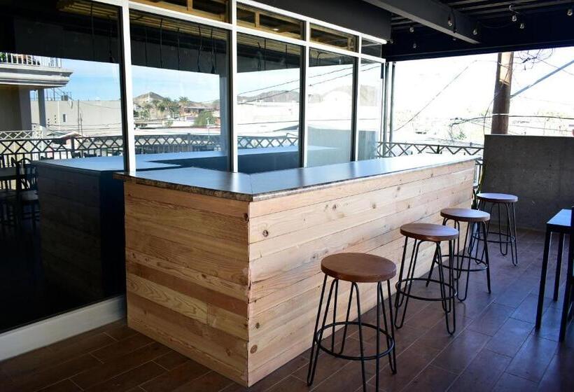 فندق California Comfort & Suites