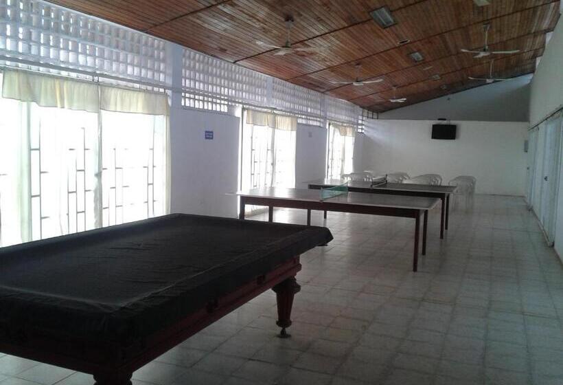 فندق Campestre Cenvaturs