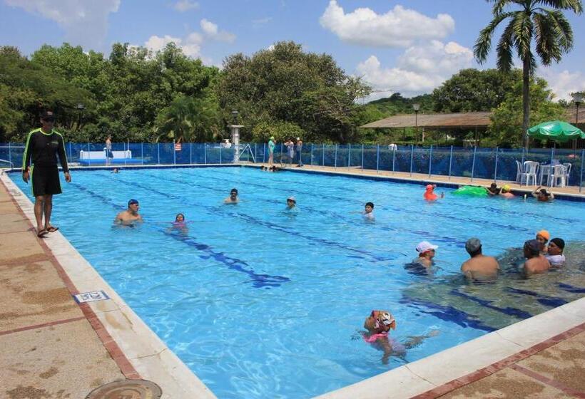 فندق Campestre Cenvaturs